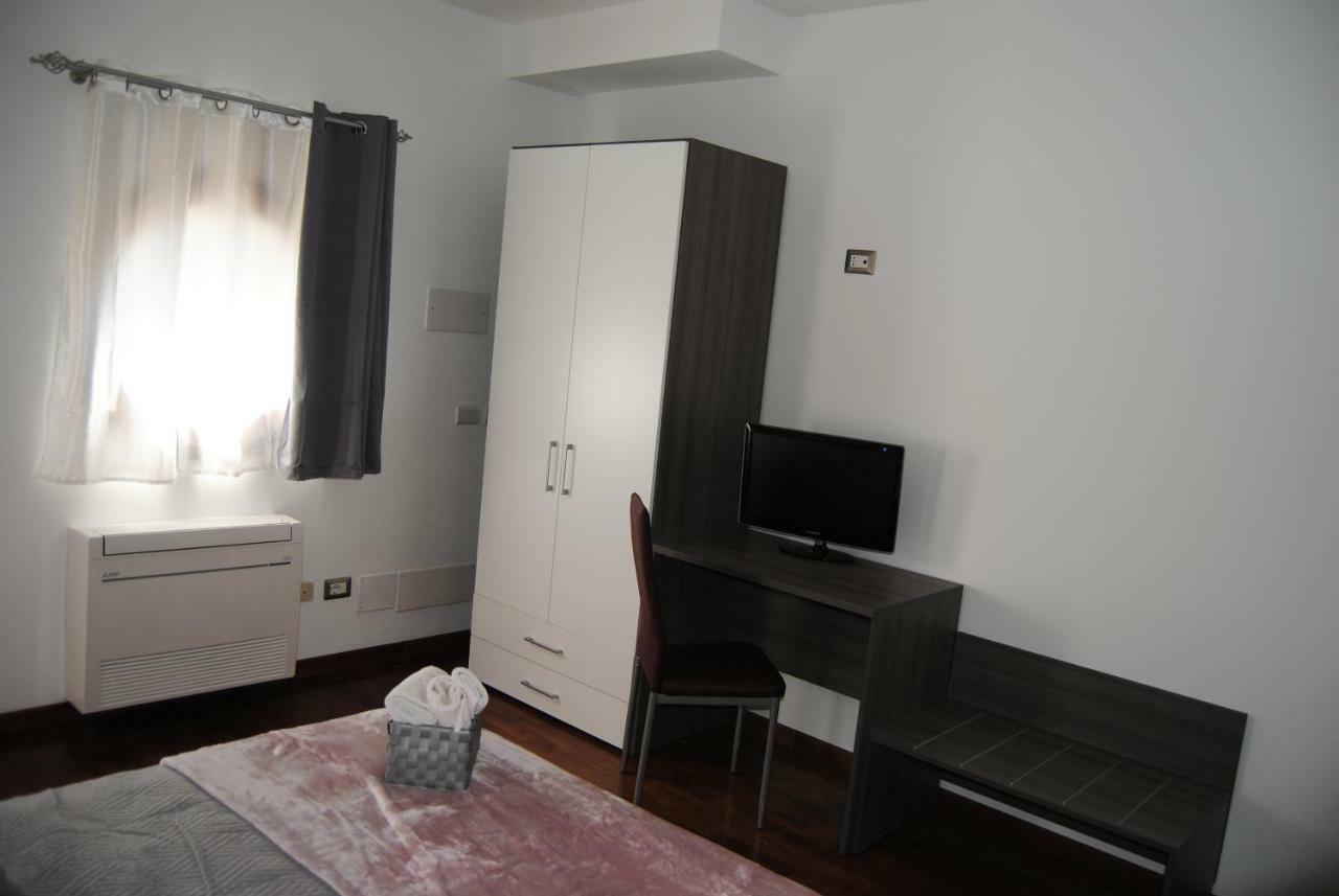 B&B Kenzia Olbia Bagian luar foto